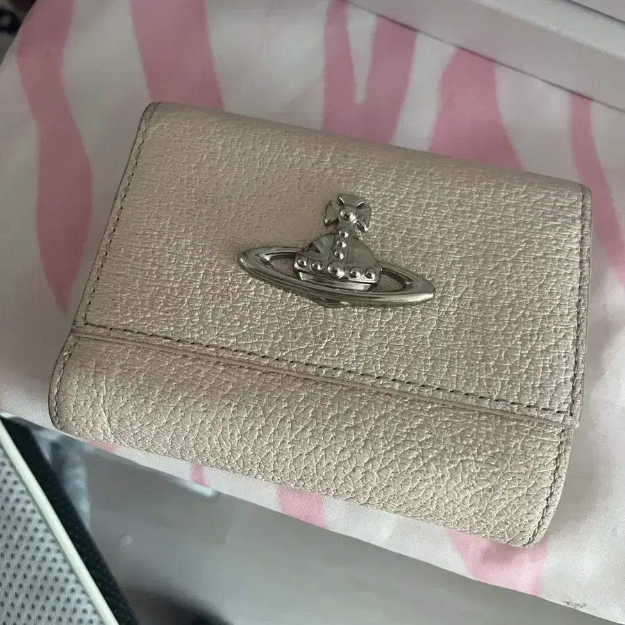 新品　Vivienne Westwood 55vv306 長財布　ピンク 新品 Vivienne Westwood 長財布 PINK - メルカリ
