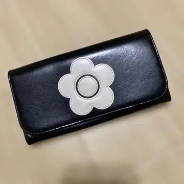 MARY QUANT "마리콴트" 블랙 장지갑