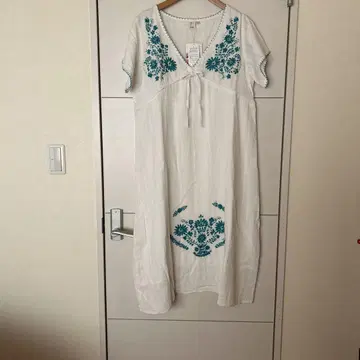 신상품! 티티카카 롱 원피스 자수 면 100 L