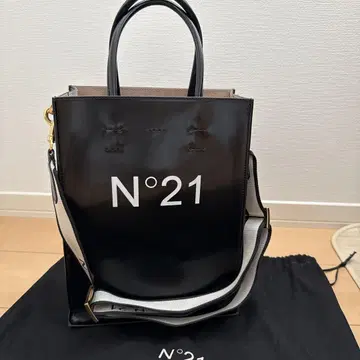 누메로벤투노 토트백