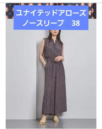유나이티드 애로우즈 슬리브리스