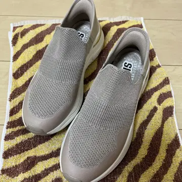 SKECHERS Slip-ins 베이지 슬립온 통굽 골드 장식