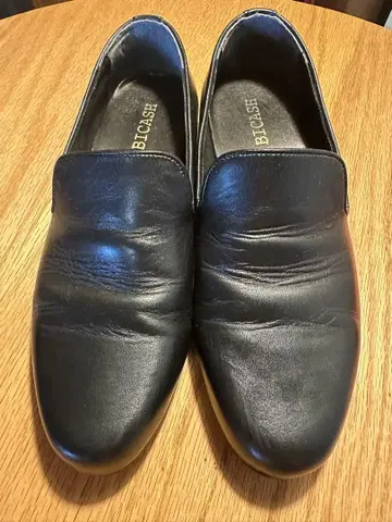블랙 가죽 슬립온