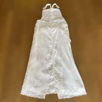 화이트 오버롤 스타일 롱 스커트