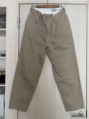 YAECA CHINO TROUSERS TUCK TAPERED 팬츠