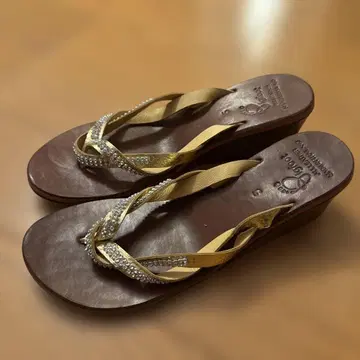 Bigfoot 비쥬가 달린 플립플랍 샌들 5