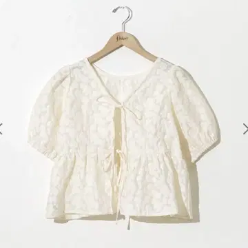 플라워 글로스 플라워 블라우스 아이보리