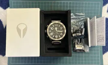 NIXON 닉슨 손목시계 2개 세트