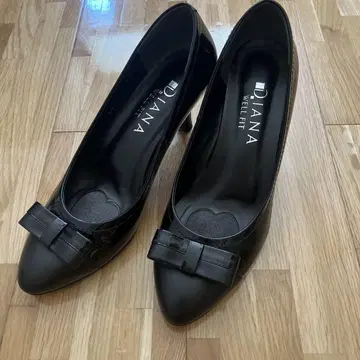 DIANA 블랙 하이힐 WELL FIT