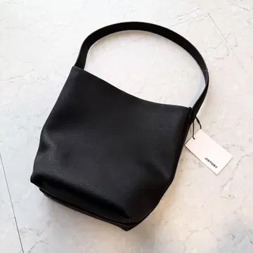 새상품 jistory ONE HANDLE BAG middle 블랙