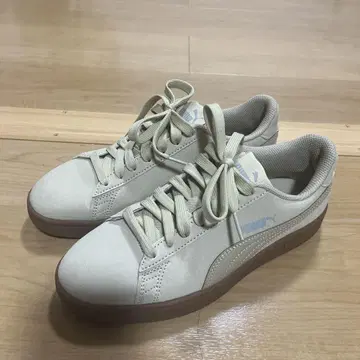 푸마 스웨이드 베이지 신발 클래식 껌 23cm