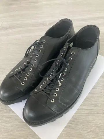 블랙 가죽 신발