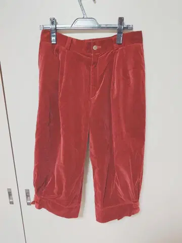 아틀리에 BOZ 무릎 기장 벨벳 팬츠 빨간색