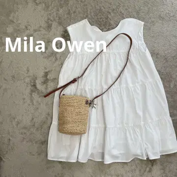 Mila Owen 백 리본 티어드 튜닉 슬리브리스 블라우스