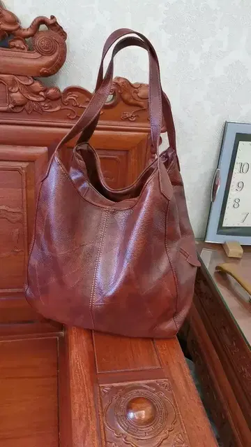 브라운 가죽 숄더백