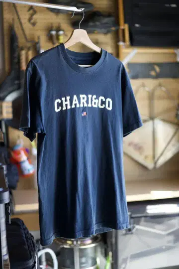 CHARI&CO 네이비 티셔츠 M 사이즈