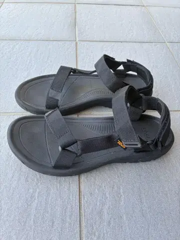 Teva 스포츠 샌들 블랙