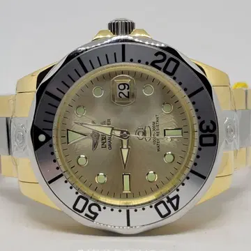 인빅타 47mm 그랜드 다이버 콤비 컬러 / 샴페인 다이얼