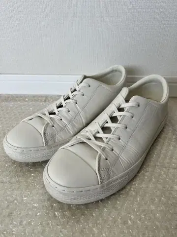 CONVERSE ALL STAR 화이트 가죽 스니커즈