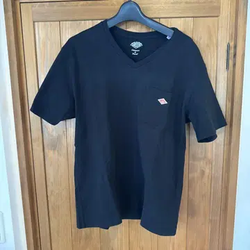 PANTON 블랙 V넥 티셔츠 사이즈 40