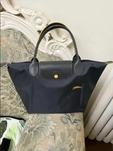 블랙 나일론 토트백 라지 긴 패턴