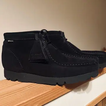 클라크스 월라비 GTX 블랙 부츠