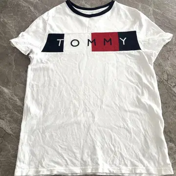 새상품 TOMMY 캐주얼 티셔츠 반팔