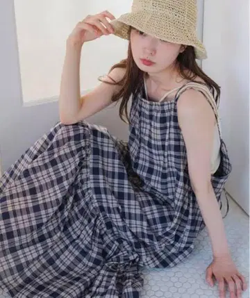 Kastane 체크 무늬 슬리브리스 롱 원피스