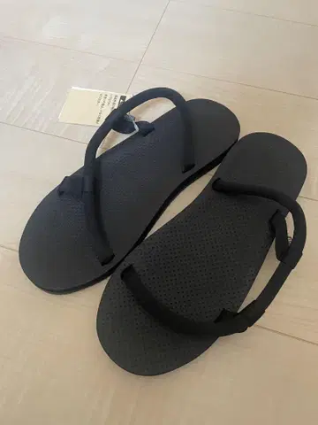 몽벨 소크온 샌들