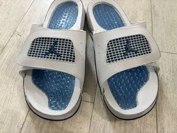 Jordan 샌들