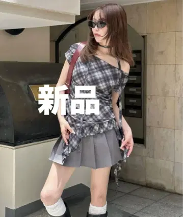 멀티 웨이/초커 포함] 밑단 프릴 드로스트 티셔츠
