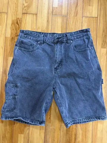 GUESS 페인터 팬츠, 블랙 size 32