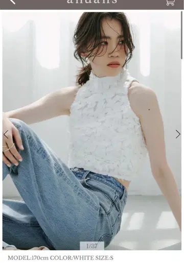 파티큘러 블라우스 S anuans