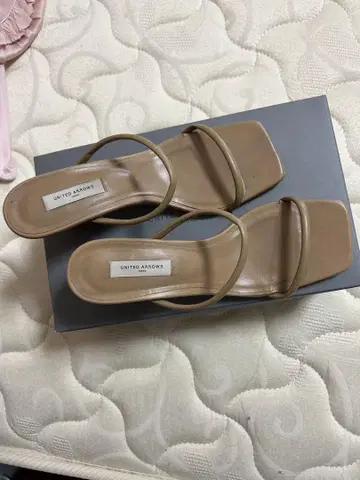 유나이티드 애로우즈 샌들 베이지 36.5