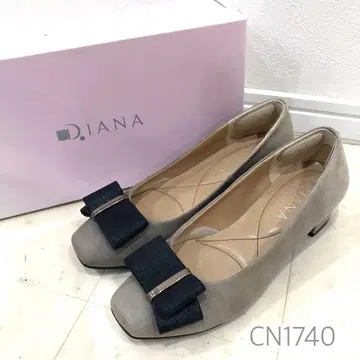 DIANA 다이애나 로우 힐 스퀘어토 청키힐 펌프스