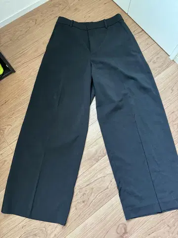 유니클로 감동 와이드 팬츠 XL