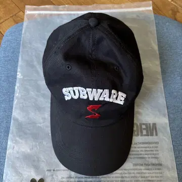 SUBWARE 블랙 캡 네이버후드