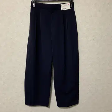 유니클로 울트라 스트레치 액티브 와이드 팬츠 짧은 기장 네이비 L