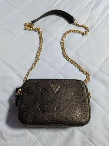 GUESS 숄더백