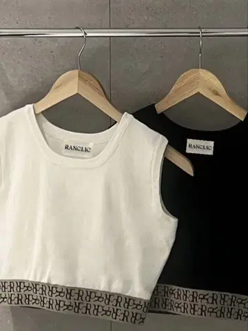 RANCLIC 리브 크롭 슬리브리스