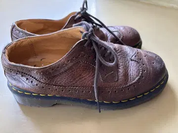dr martens 브라운 가죽 옥스퍼드 윙 칩 23.5