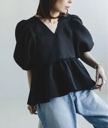 Noble 시어 노이즈 자카드 블라우스