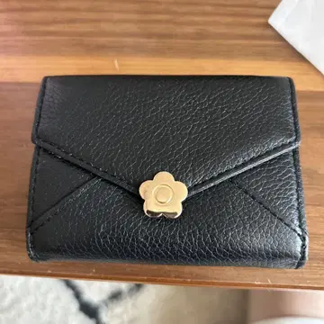 MARY QUANT 시링 데이지 레터 미니 지갑