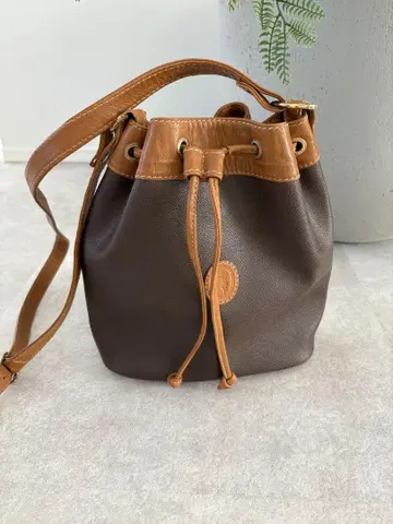 Trussardi 가죽 숄더백