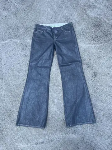 그레이 부츠 컷 플레어 데님