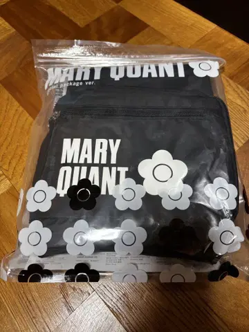 MARY QUANT 숄더백 훼미리마트 한정품
