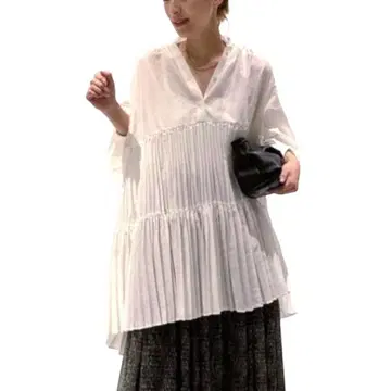 손으로 짜낸 티어드 플리츠 튜닉 36 화이트 셔츠 블라우스 긴팔