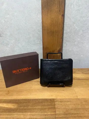 BUTTERO 부테로 천연 가죽 지갑 경년 변화 중고 고품질