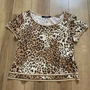 LEONARD FASHION 레오파드 무늬 반팔 티셔츠