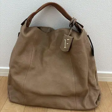타임 세일! FURLA 블랙 가죽 토트백 훌라 블랙